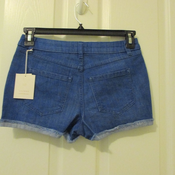 NWT - LC LAUREN CONRAD denim shorts -sz 4 - $44.00 - Picture 3 of 3